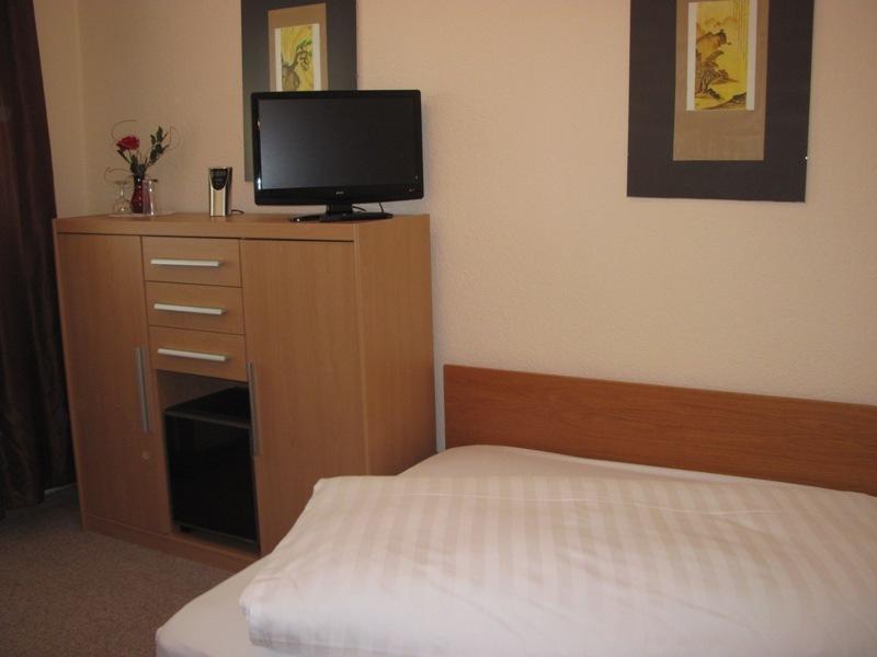 Dresdner Hoehe Dresde Habitación foto